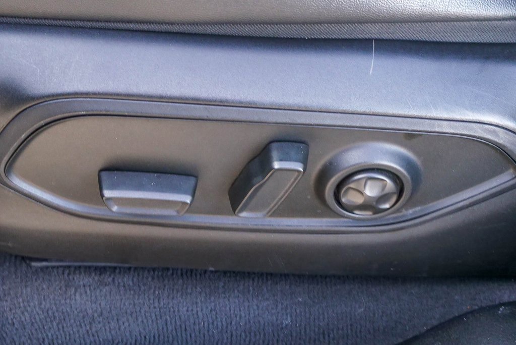 Used 2023 Jeep Grand Cherokee L Laredo image 21