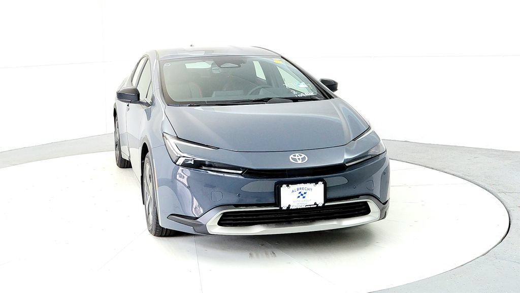 New 2026 Toyota Prius Plug-In Hybrid FWD image 8