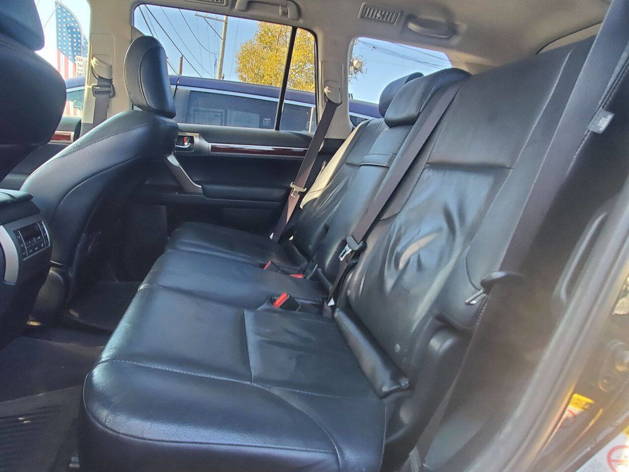 Used 2015 Lexus GX 460 image 12