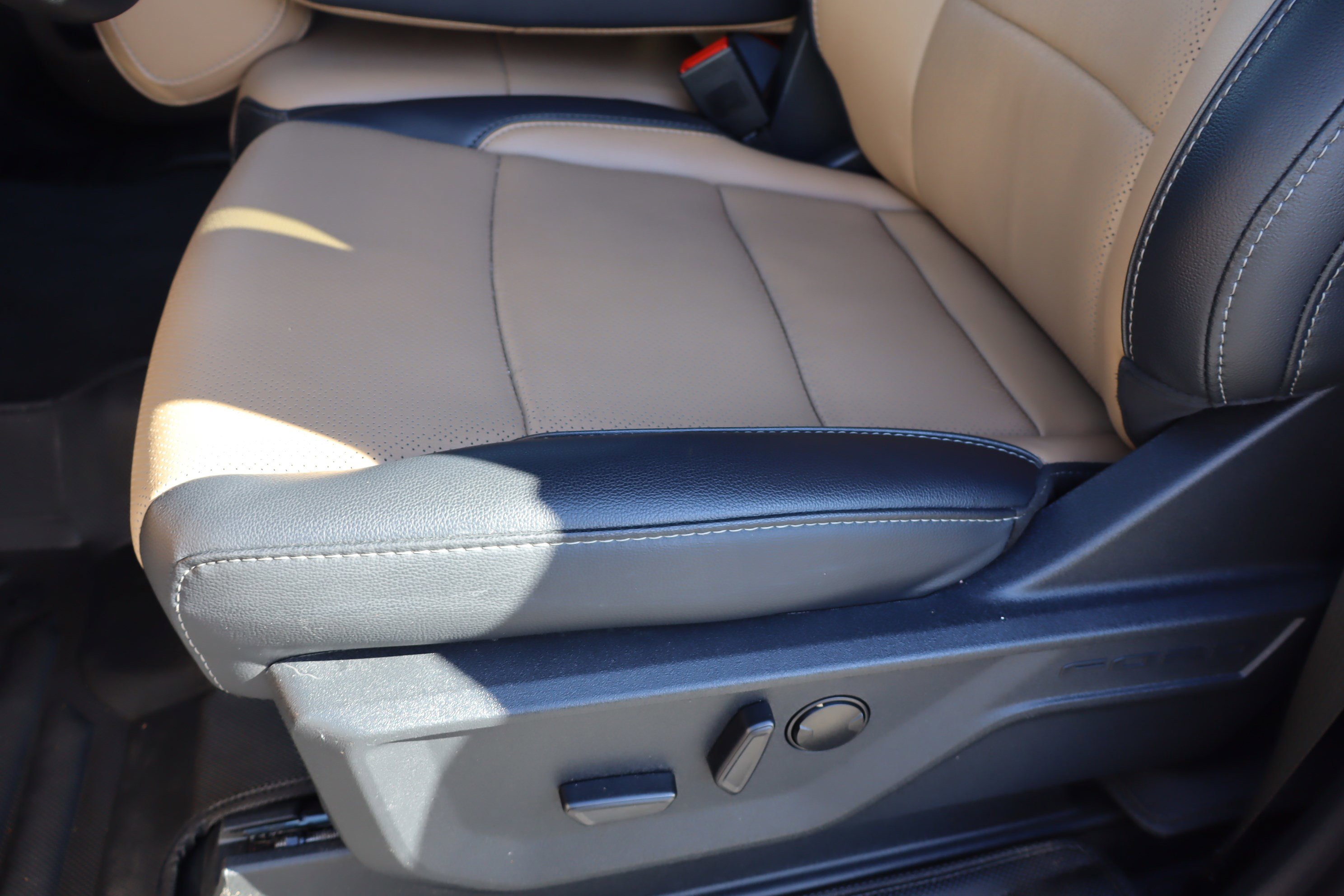 Used 2025 Ford F250 Lariat image 20