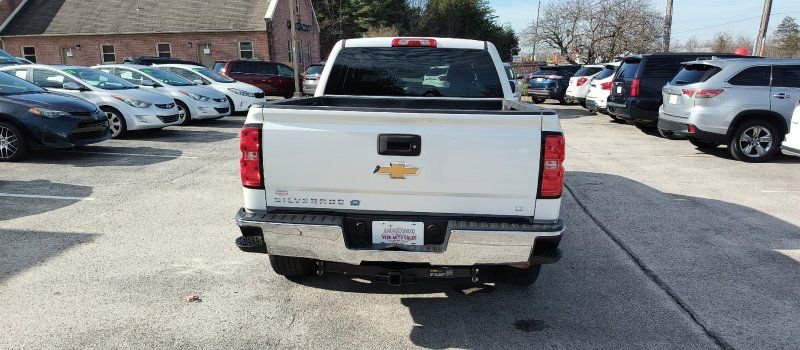 Used 2018 Chevrolet Silverado 1500 LT w/ LT Eassist Package image 4