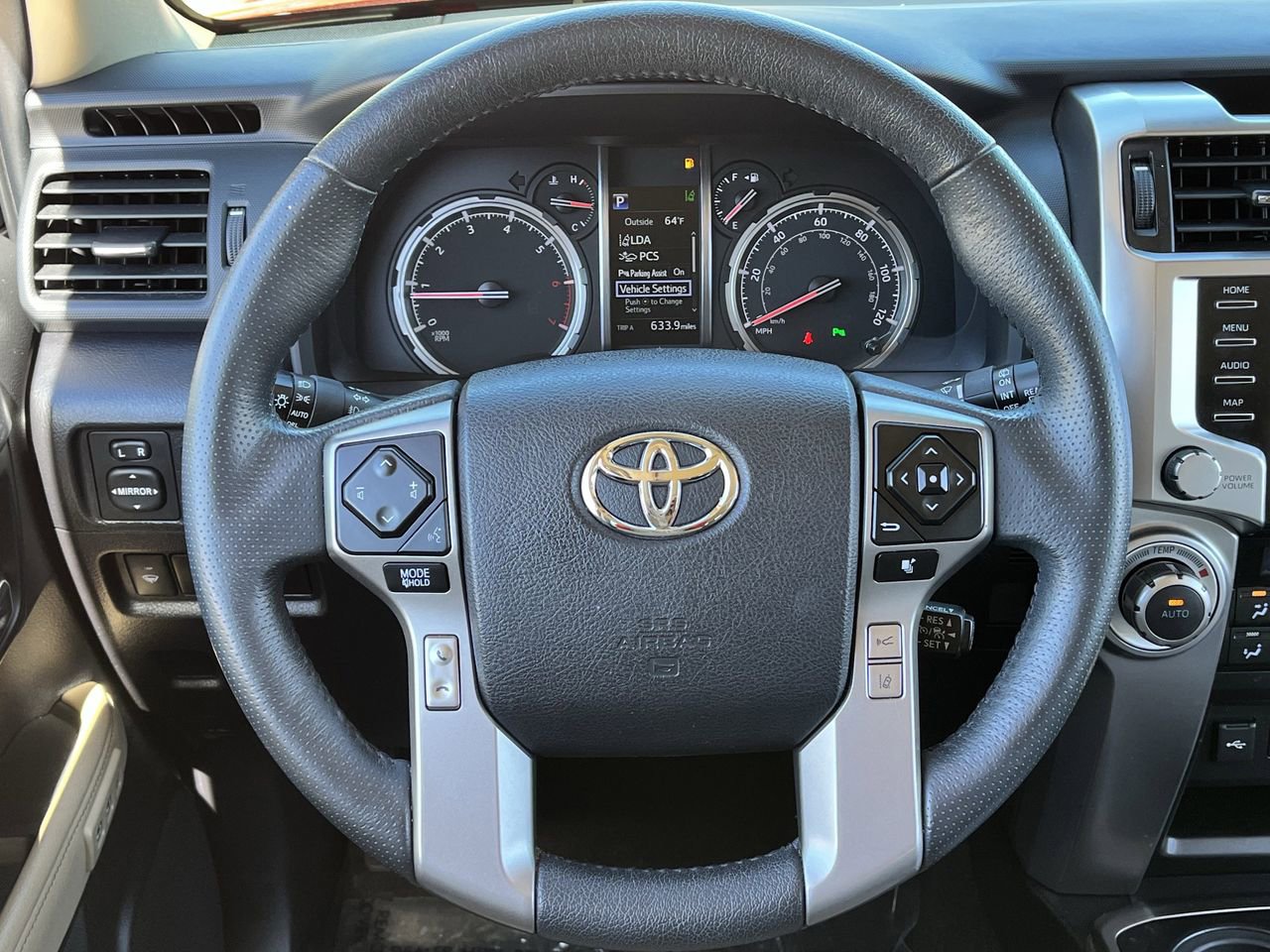 Used 2020 Toyota 4Runner Limited image 11