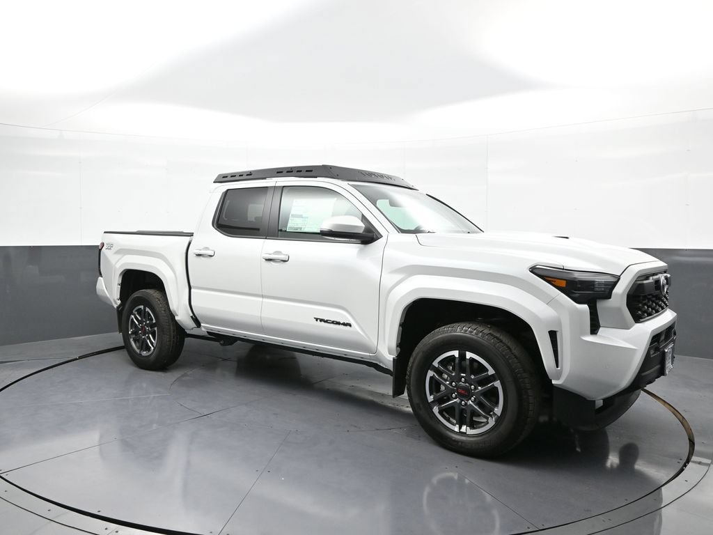 New 2024 Toyota Tacoma TRD Sport w/ TRD Sport Upgrade Package AWD/4WD image 4