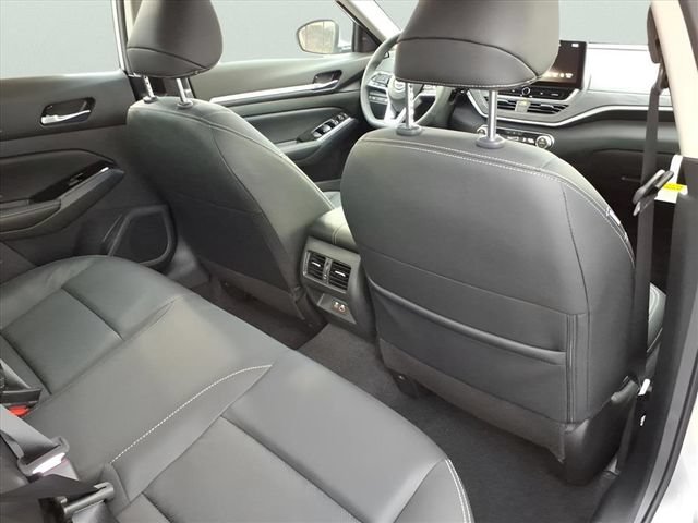 New 2025 Nissan Altima 2.5 SL FWD image 18