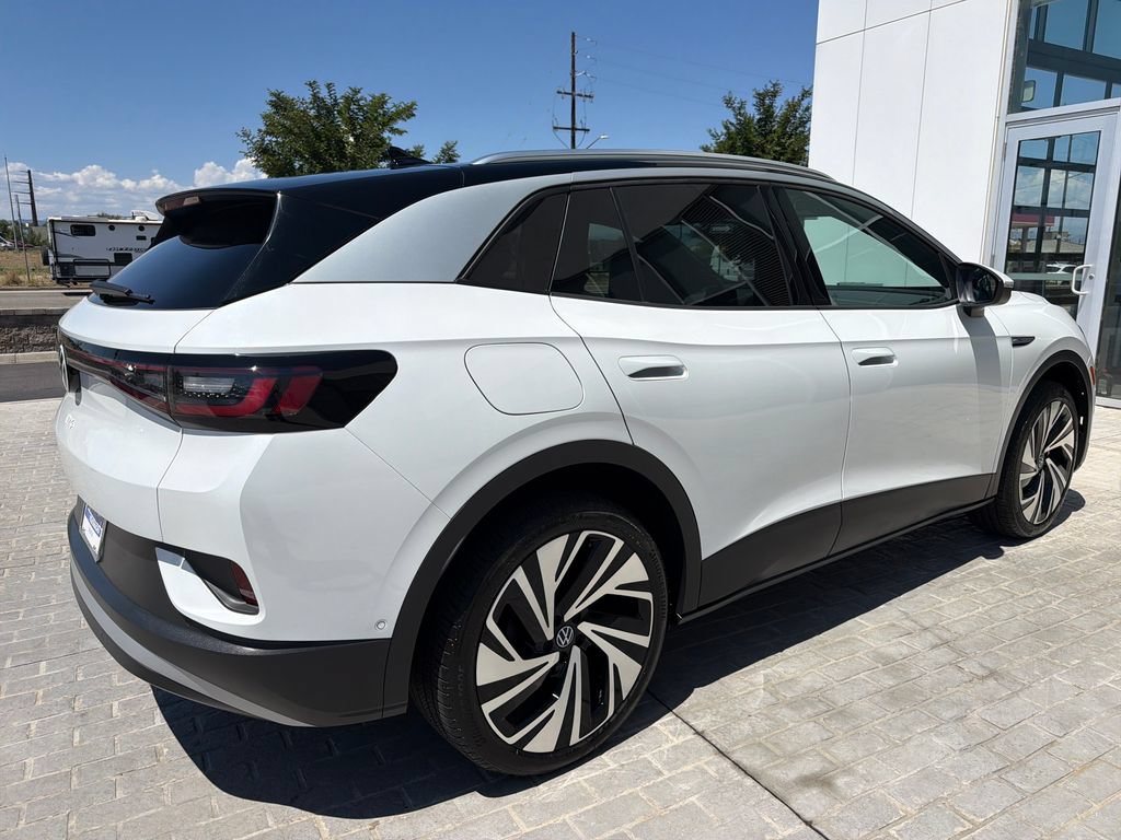 Certified 2025 Volkswagen ID.4 Pro S Plus AWD/4WD image 7