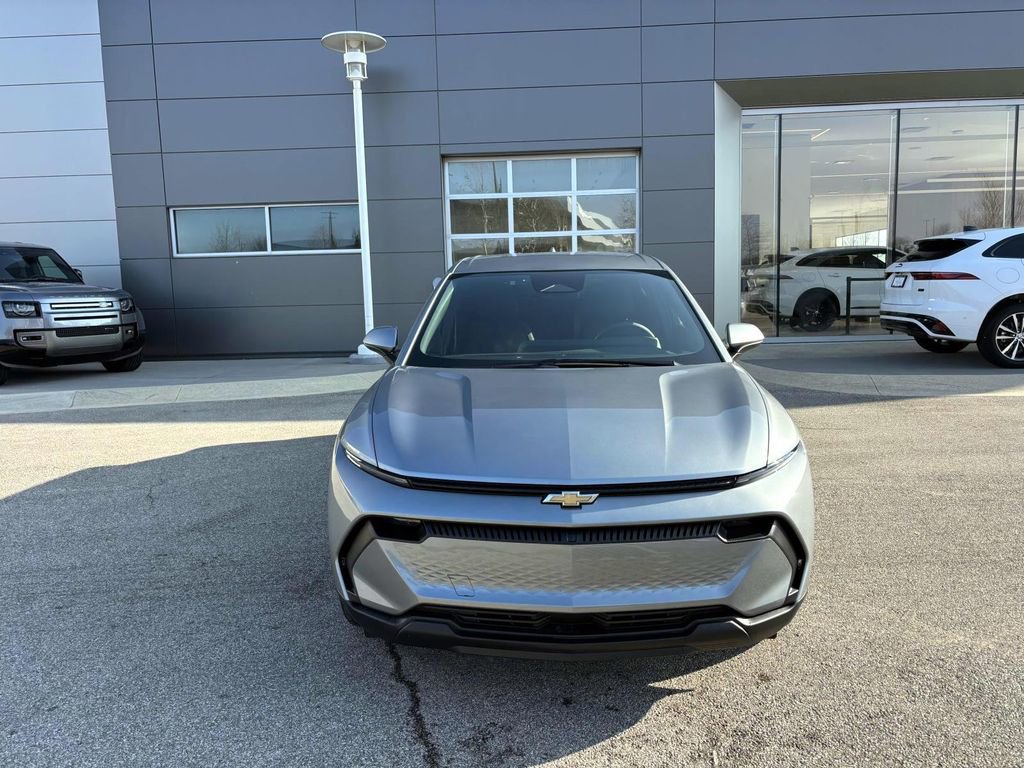 Used 2026 Chevrolet Equinox EV LT image 2