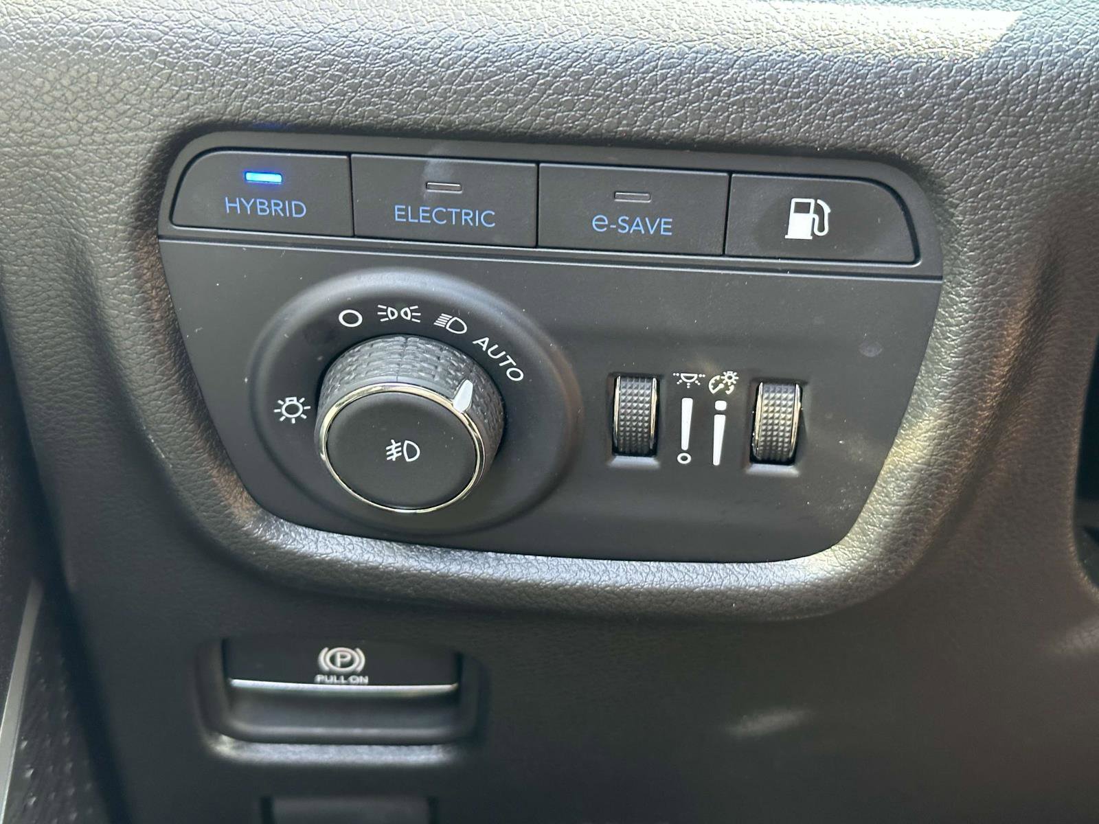 Used 2024 Jeep Grand Cherokee Limited 4xe image 21