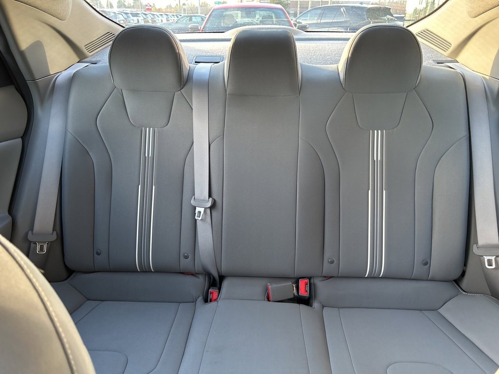 Certified 2021 Hyundai Elantra SEL w/ Convenience Package image 23