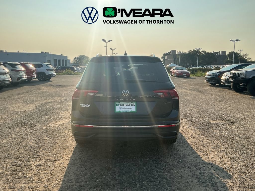Used 2023 Volkswagen Tiguan SE AWD/4WD image 4