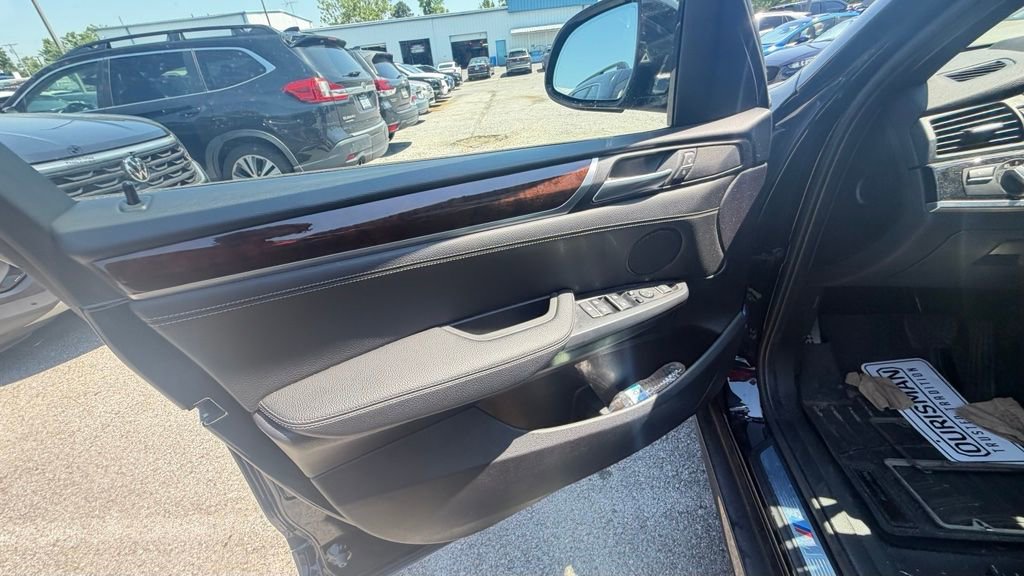 Used 2017 BMW X3 xDrive28i AWD/4WD image 12