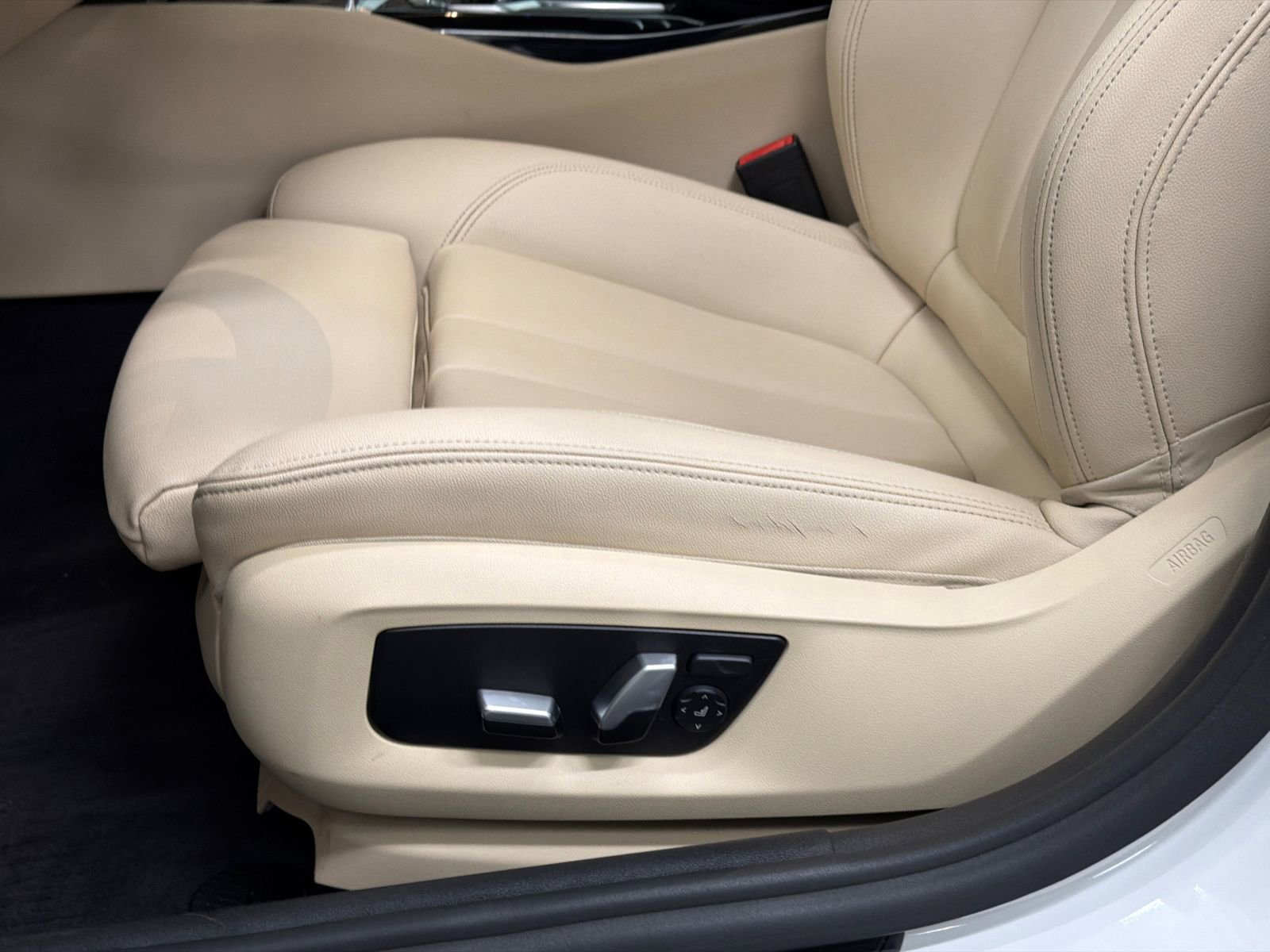 Used 2018 BMW 530i xDrive image 14