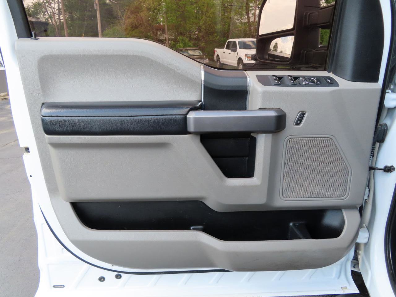 Used 2019 Ford F250 XLT w/ XLT Value Package AWD/4WD image 27