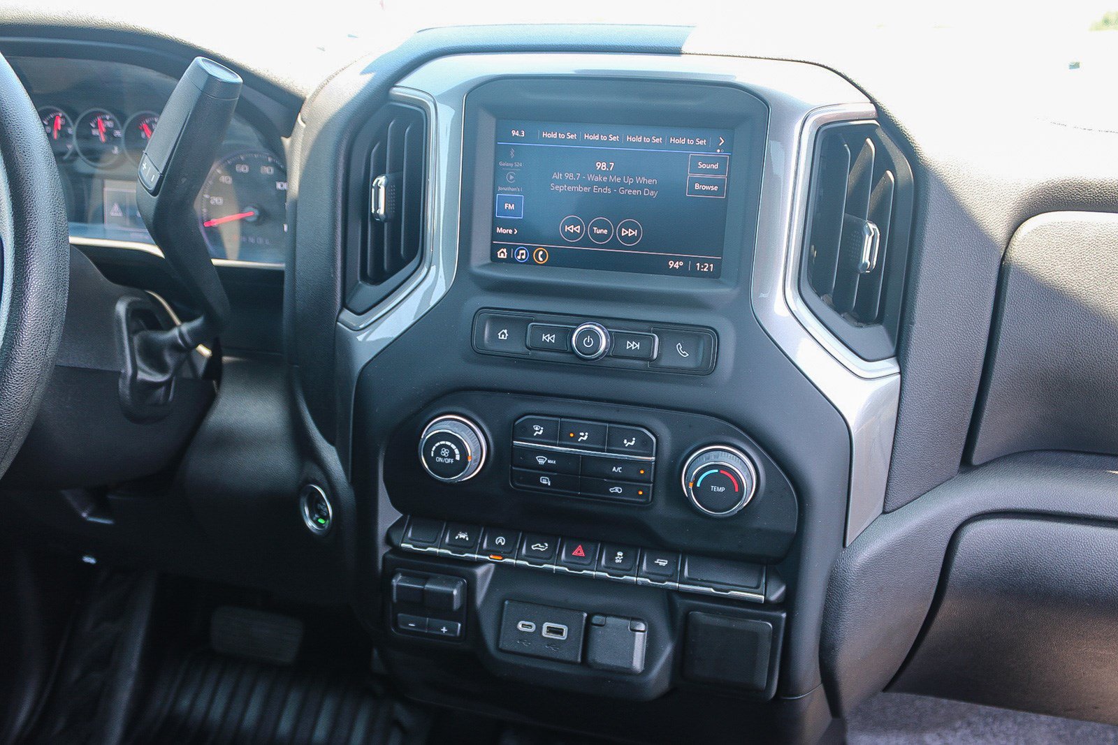 Used 2022 Chevrolet Silverado 1500 W/T RWD image 14