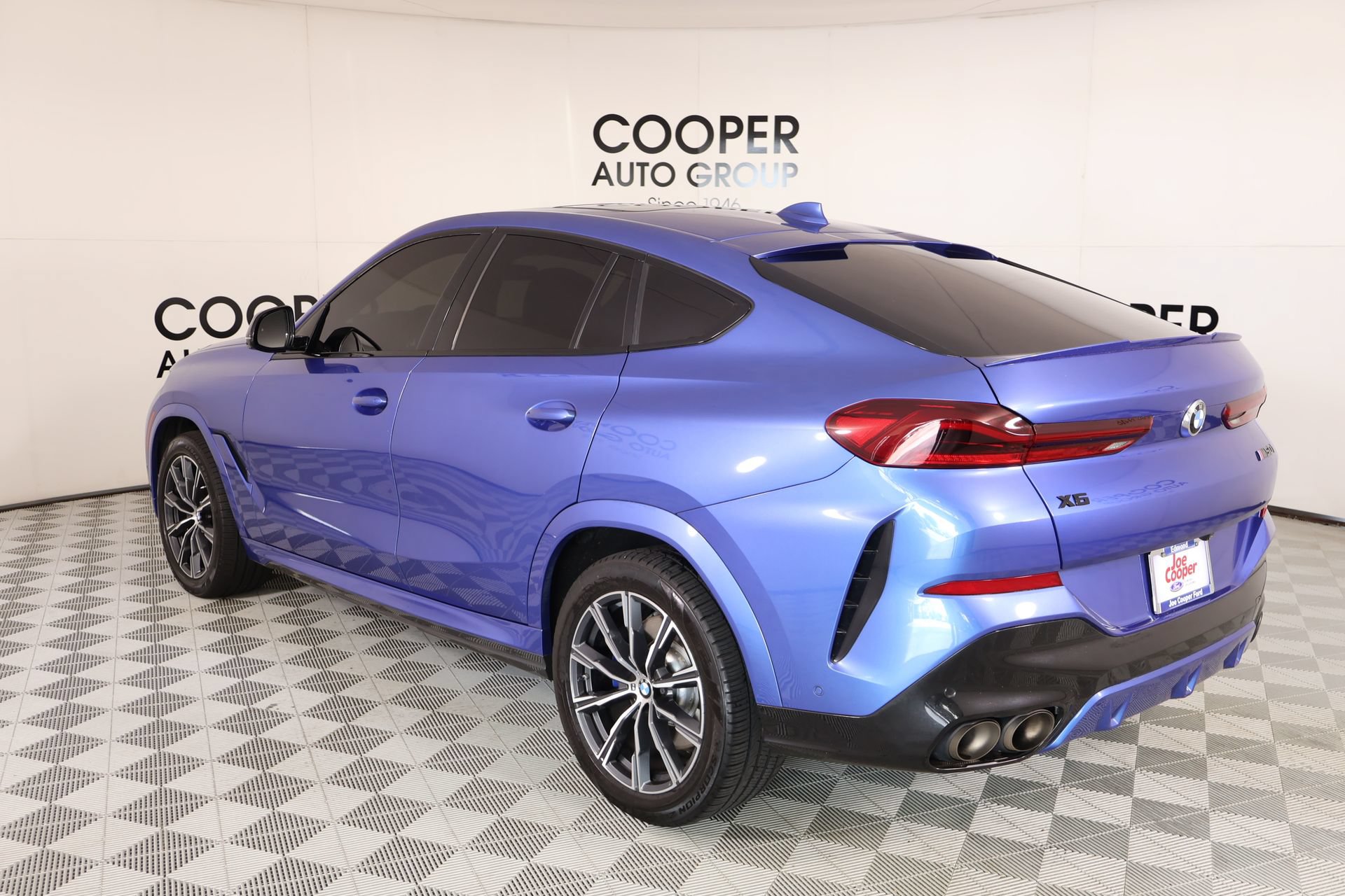 Used 2020 BMW X6 M50i w/ Premium Package AWD/4WD image 24