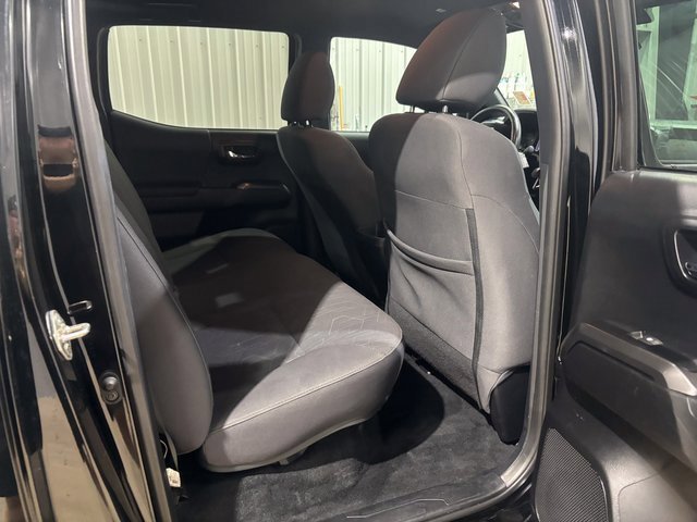 Used 2019 Toyota Tacoma TRD Off-Road image 27