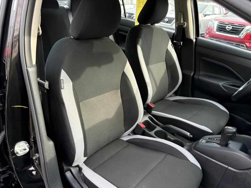 Used 2025 Nissan Versa S image 17