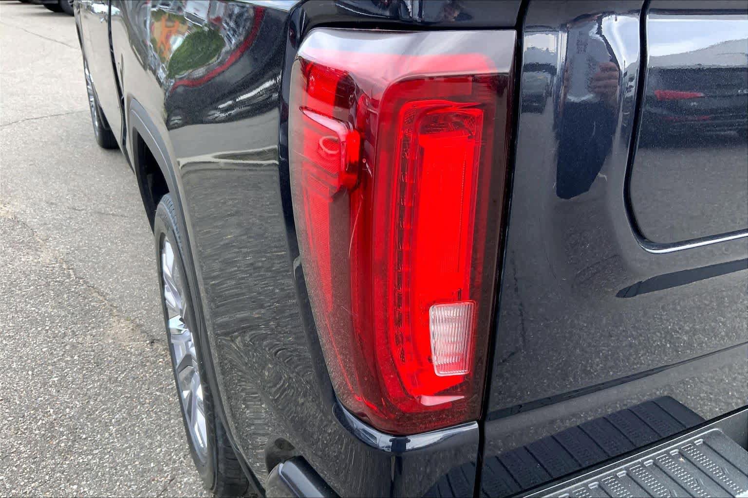 Used 2023 GMC Sierra 1500 Denali w/ Denali Reserve Package AWD/4WD image 27
