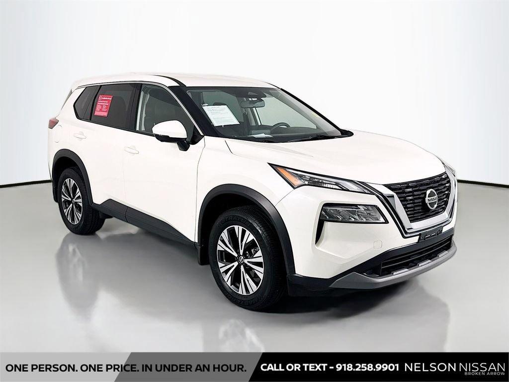 Used 2021 Nissan Rogue SV AWD/4WD image 3