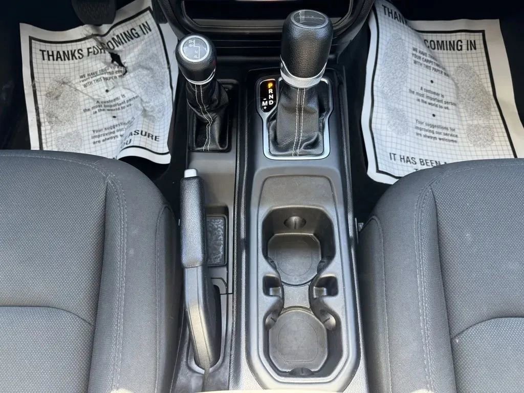 Used 2023 Jeep Gladiator Overland image 25