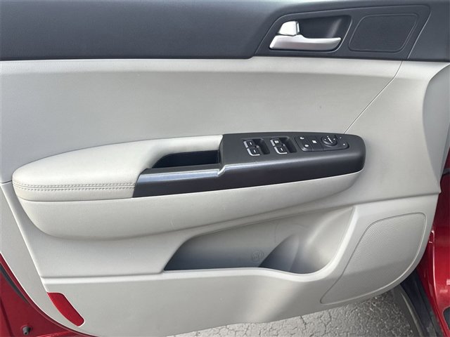 Used 2021 Kia Sportage LX image 20