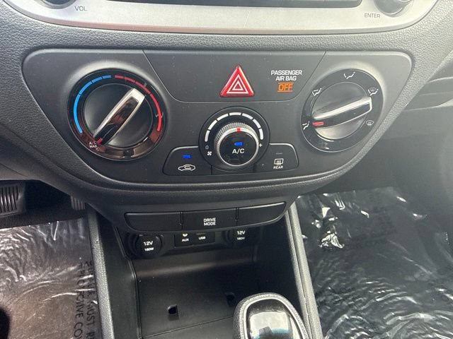 Used 2021 Hyundai Accent SE FWD image 21