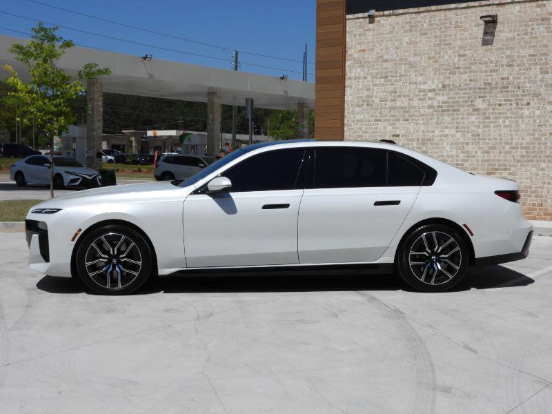 Used 2024 BMW 740i image 24