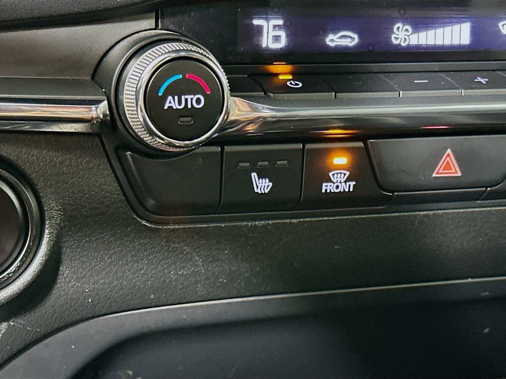 Used 2023 MAZDA MAZDA3 s image 28