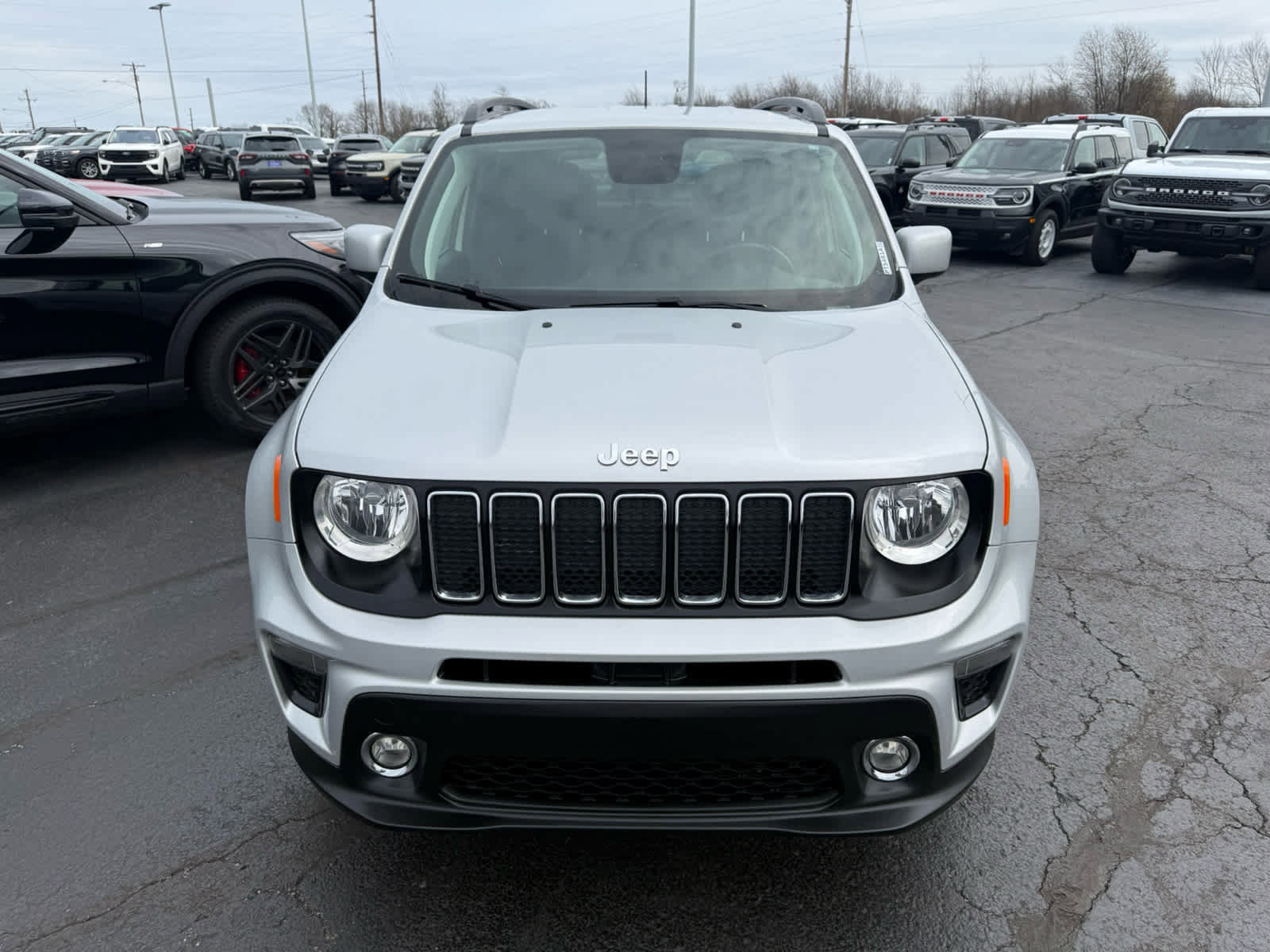 Used 2020 Jeep Renegade Latitude image 21