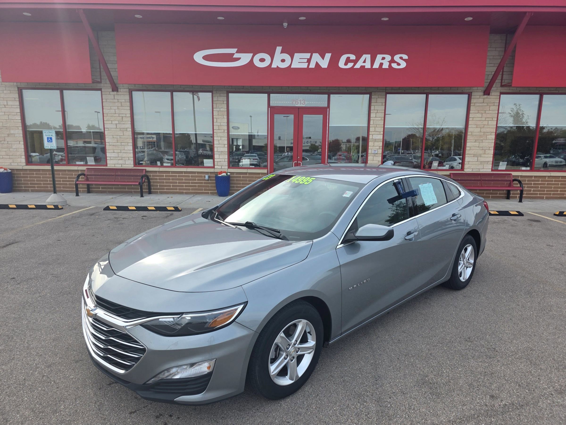 Used 2023 Chevrolet Malibu LT image 1