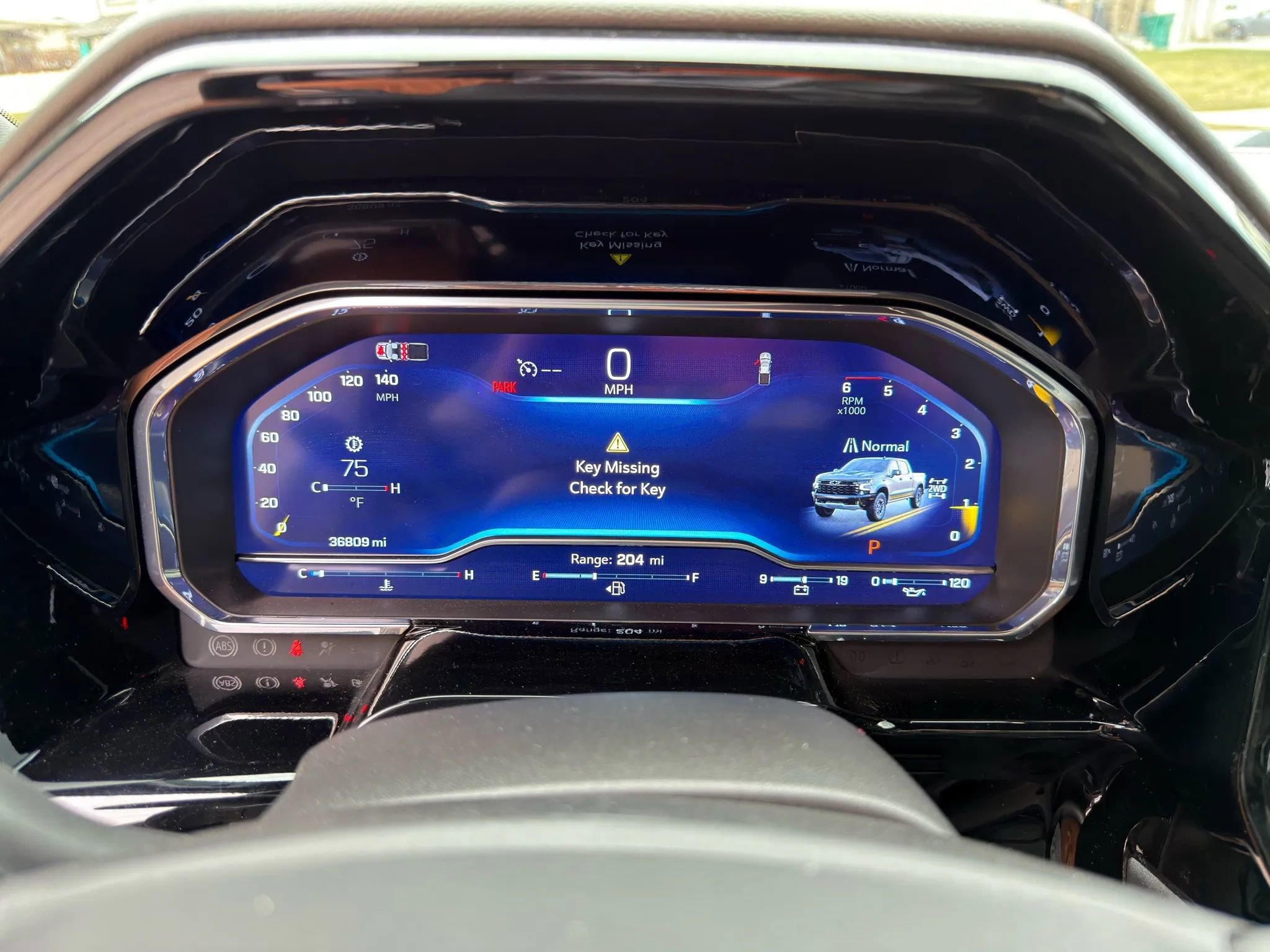 Used 2025 Chevrolet Silverado 1500 ZR2 w/ Technology Package image 32
