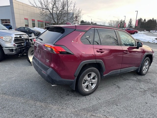 Used 2023 Toyota RAV4 XLE image 3