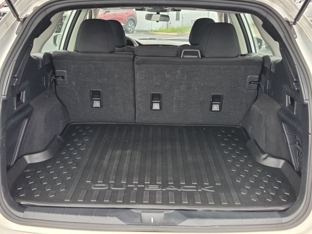 Used 2024 Subaru Outback AWD/4WD image 13