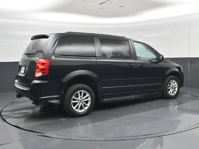 Used 2014 Dodge Grand Caravan SXT FWD image 30
