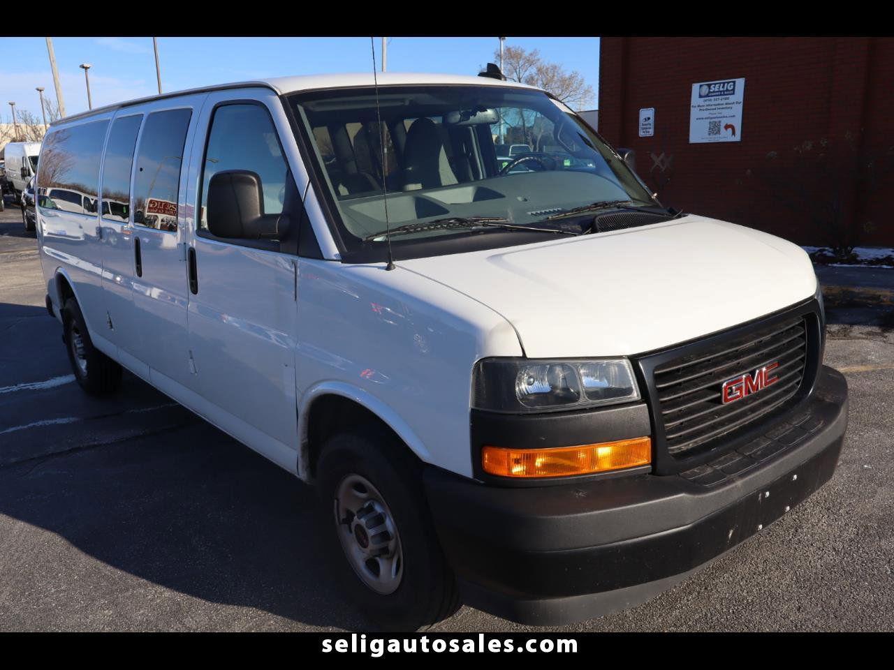 Used 2023 GMC Savana 3500 LS image 1