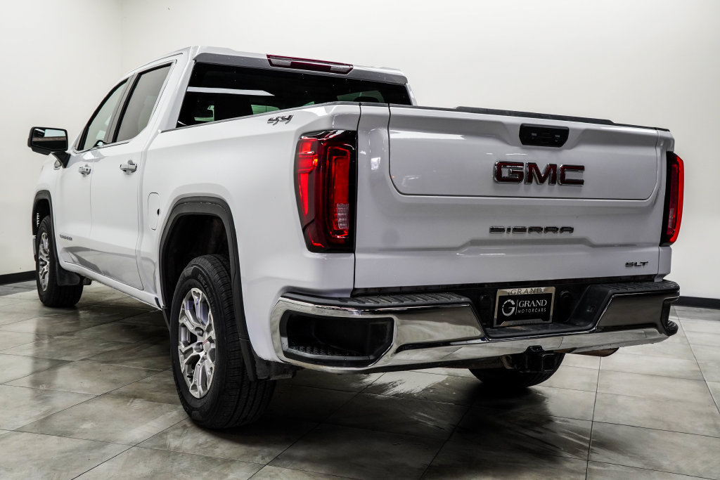 Used 2025 GMC Sierra 1500 SLT AWD/4WD image 12