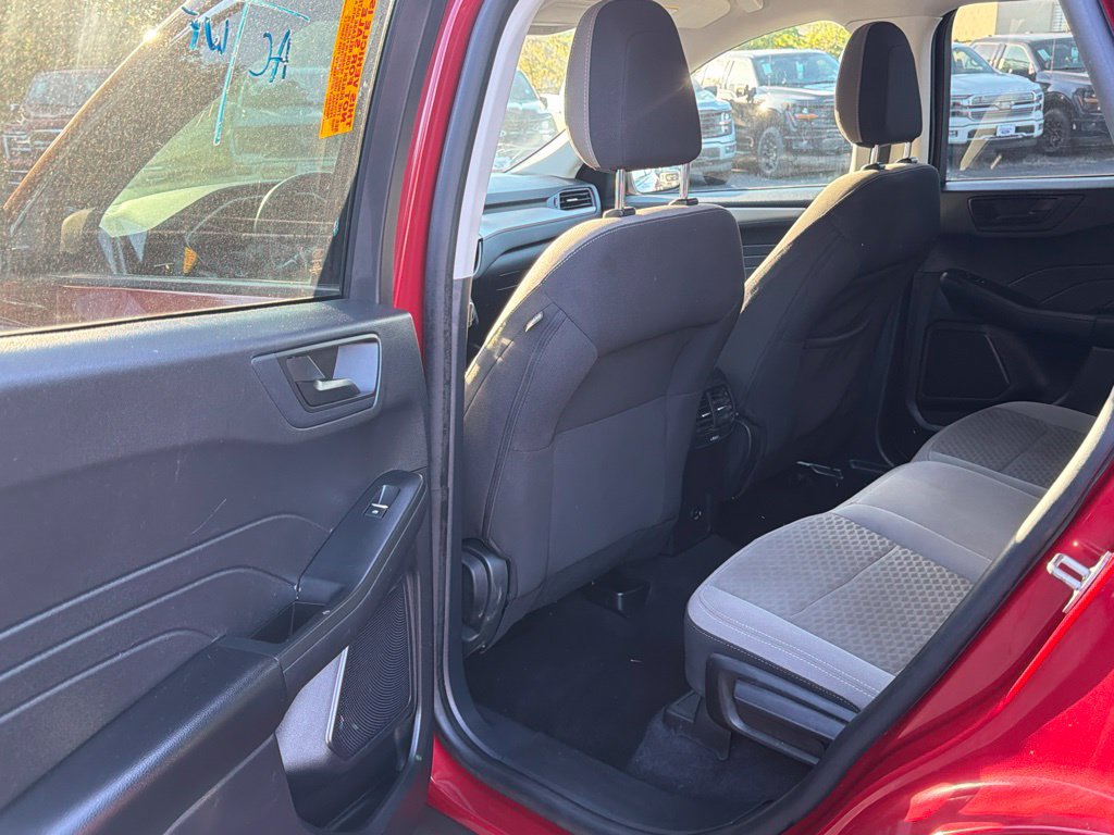 Used 2022 Ford Escape SE w/ Cold Weather Package AWD/4WD image 17