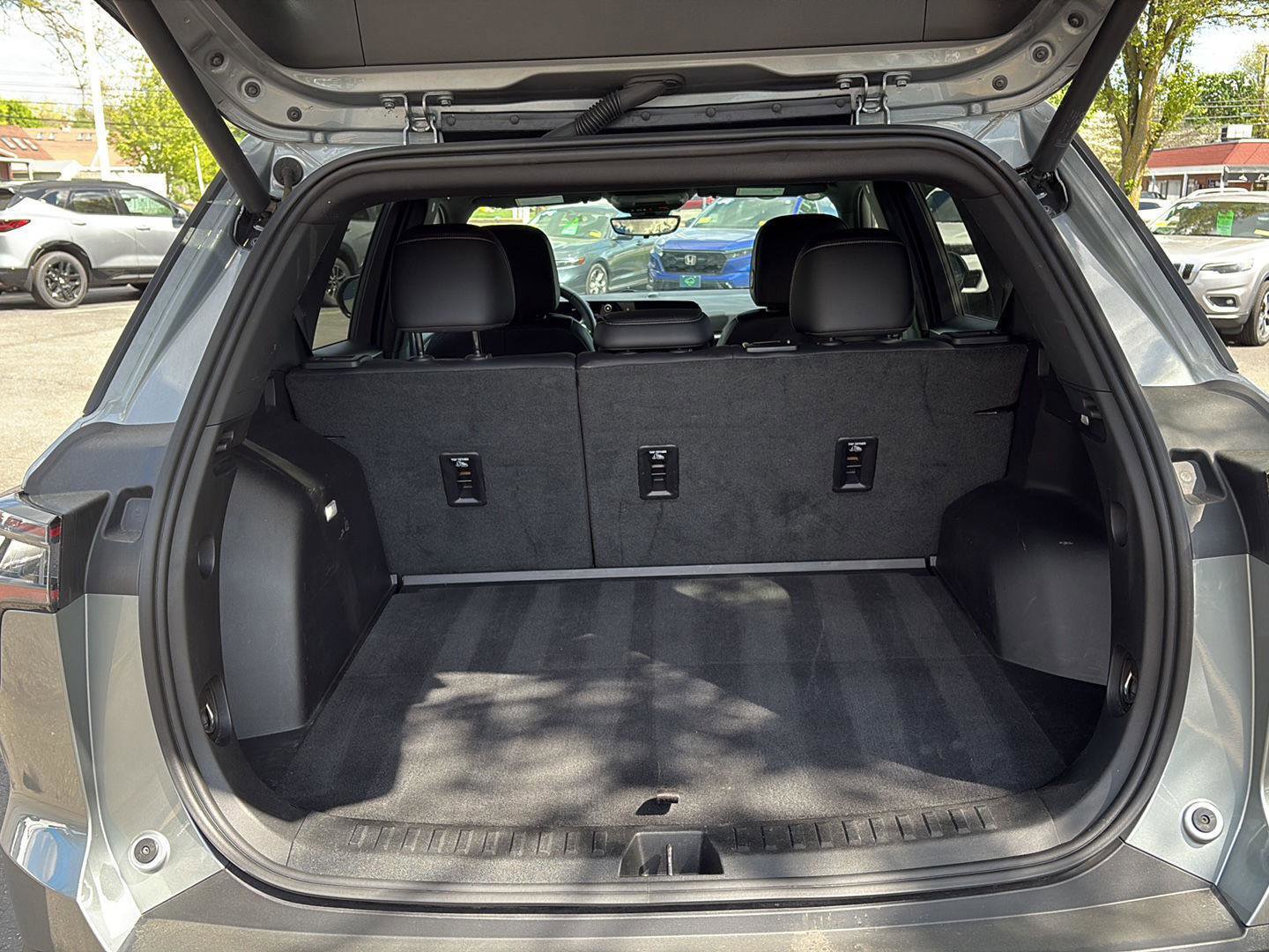 Certified 2025 Chevrolet Equinox LT w/ Convenience Package II AWD/4WD image 8