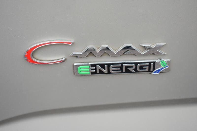 Used 2015 Ford C-MAX Energi SEL w/ Equipment Group 303A FWD image 28