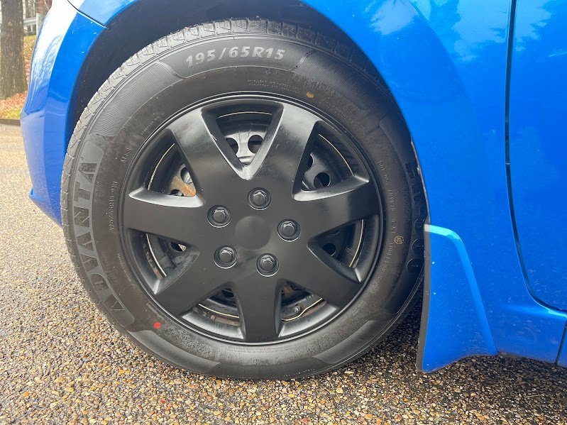 Used 2020 Nissan Versa S image 42