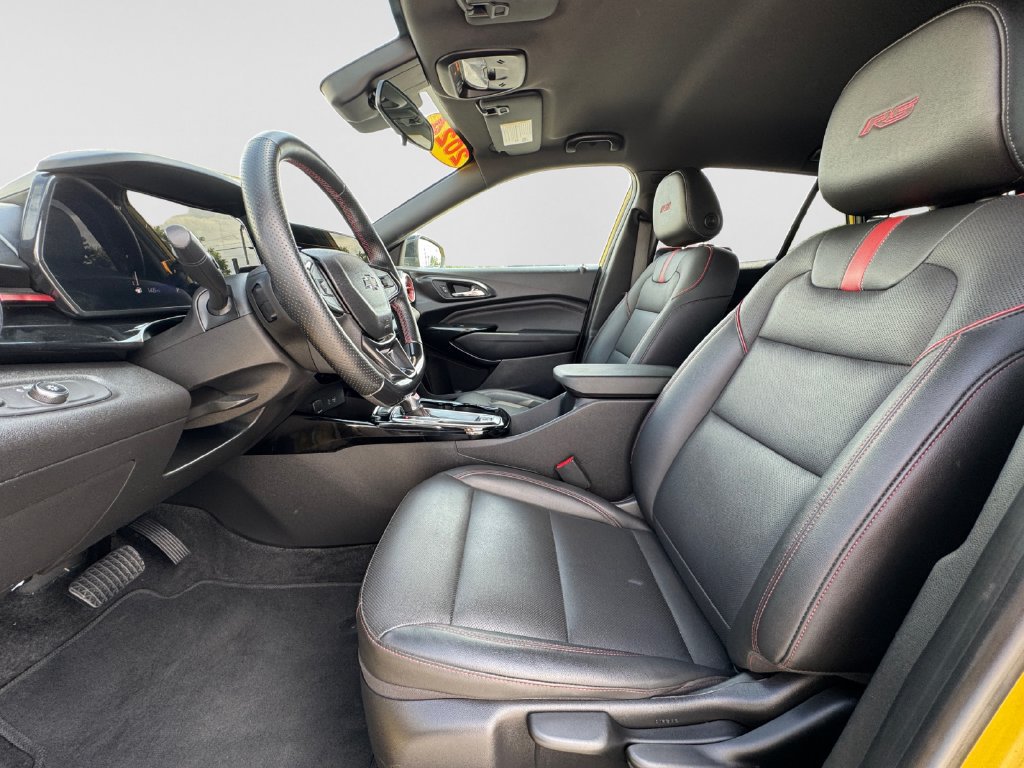 Used 2024 Chevrolet Trax RS w/ Driver Confidence Package FWD image 17