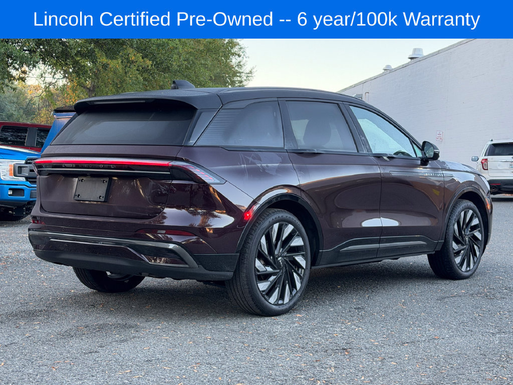 Used 2025 Lincoln Nautilus Reserve w/ Jet Appearance Package AWD/4WD image 7