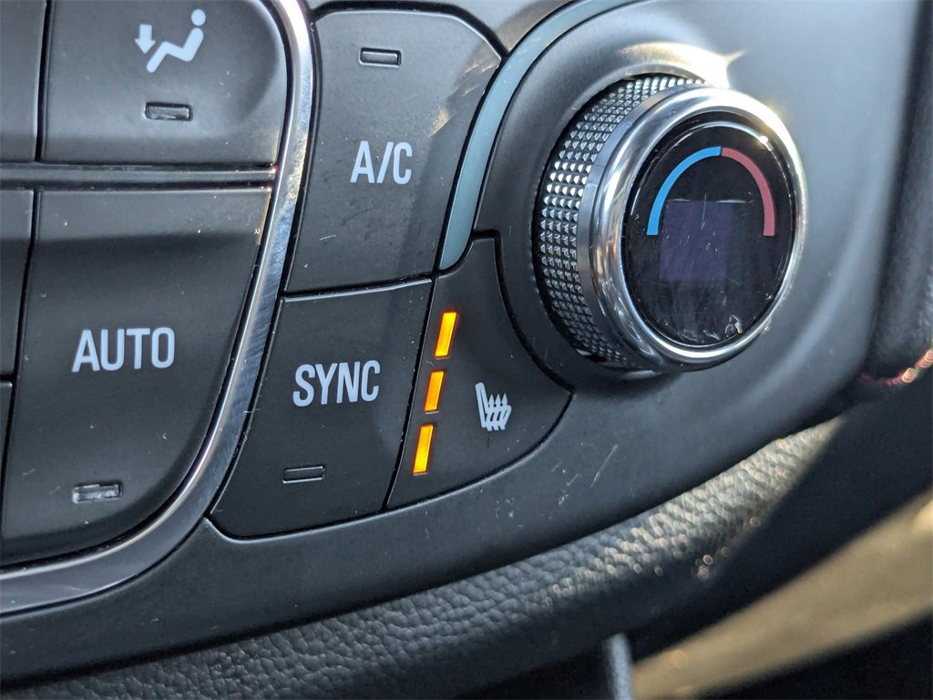 Certified 2023 Chevrolet Traverse RS image 19