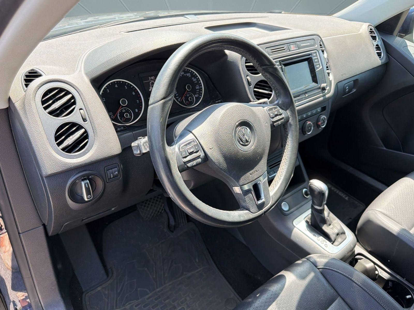 Used 2016 Volkswagen Tiguan S FWD image 4