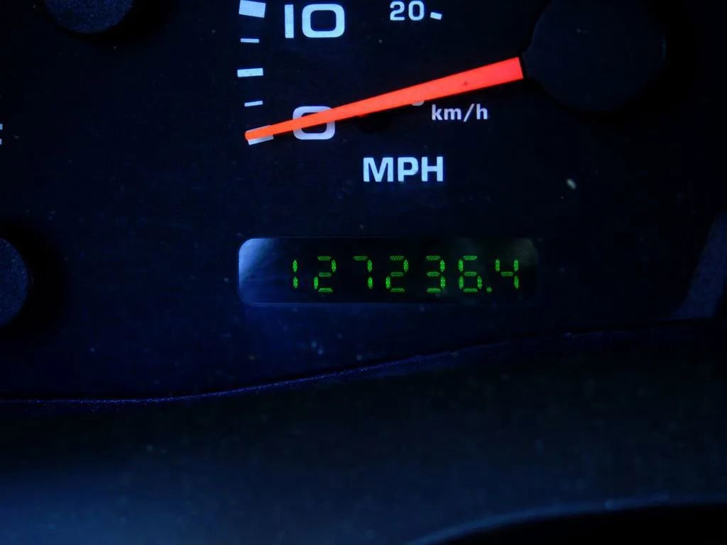 Used 2004 Ford F250 XL image 16