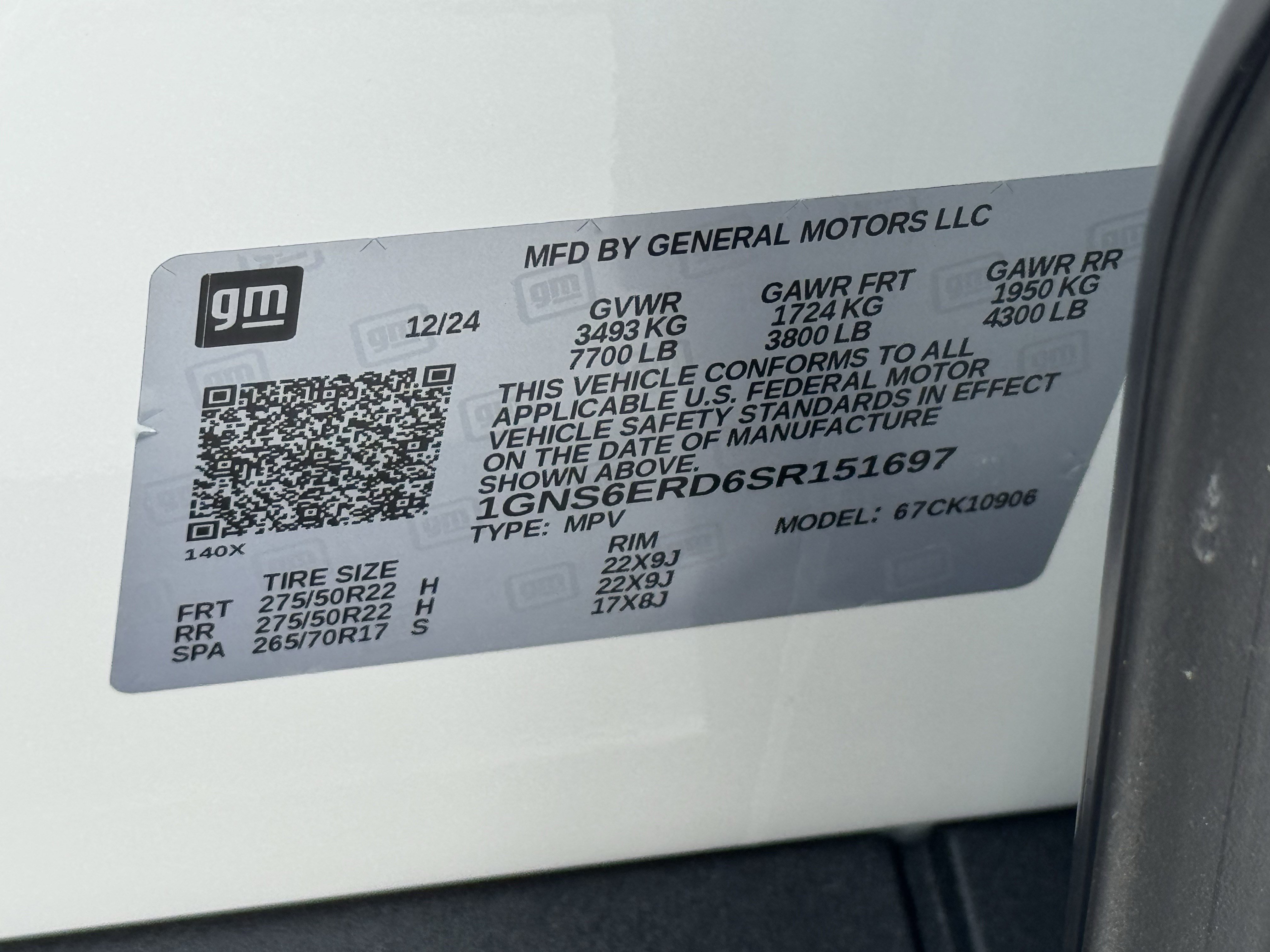 Used 2025 Chevrolet Suburban RST w/ Comfort Package image 34