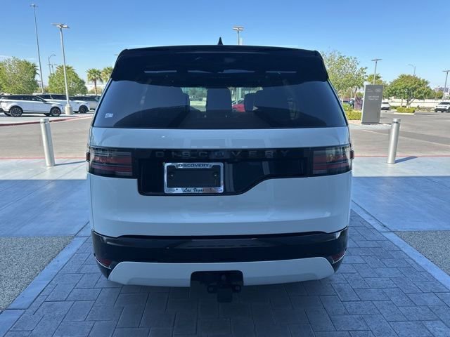 Used 2025 Land Rover Discovery Dynamic SE image 6