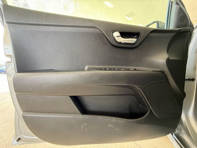 Used 2022 Kia Rio S image 24