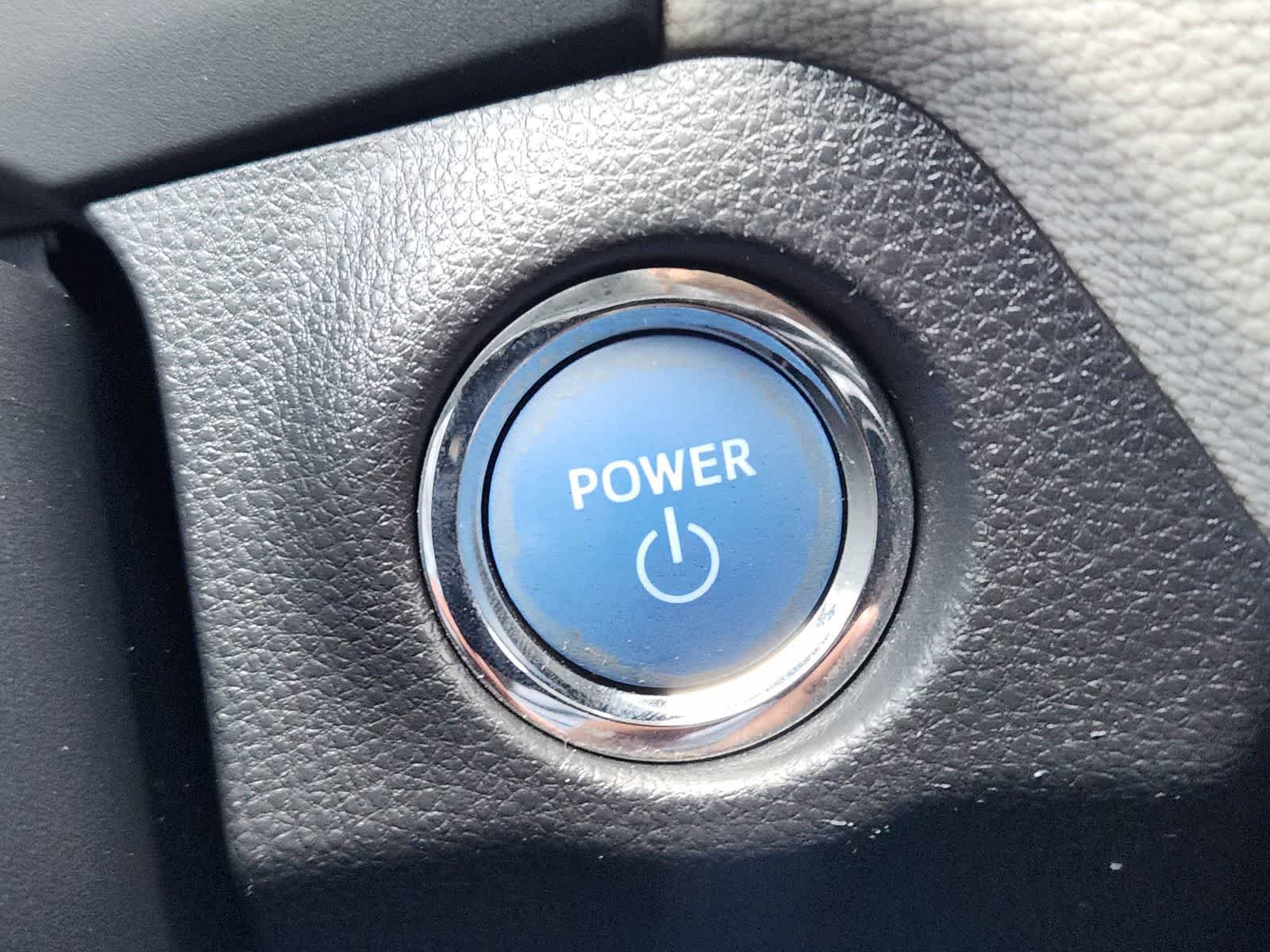 Used 2019 Toyota RAV4 Limited w/ Limited Grade Weather Package AWD/4WD image 19
