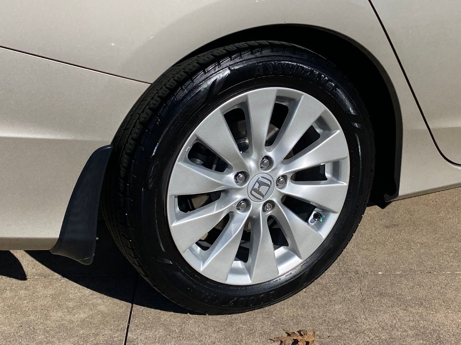 Used 2014 Honda Accord EX-L image 8