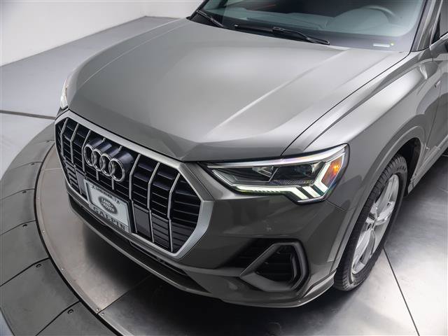 Used 2024 Audi Q3 2.0T Premium Plus w/ Premium Plus Package AWD/4WD image 9